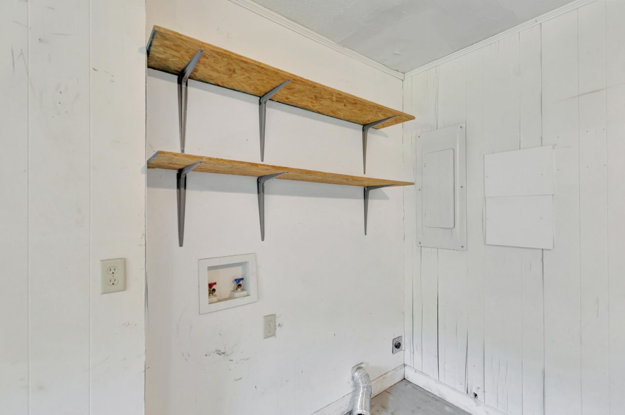 2327 W Palmer Drive Photo 34