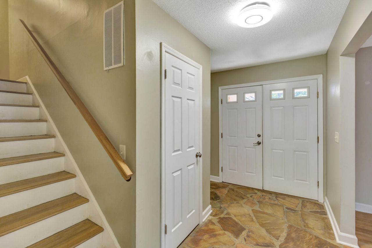 2327 W Palmer Drive Photo 35