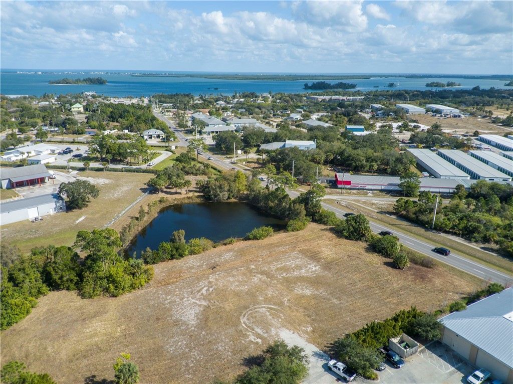200 & 203 Sebastian Boulevard, Sebastian, FL 32958 Photo