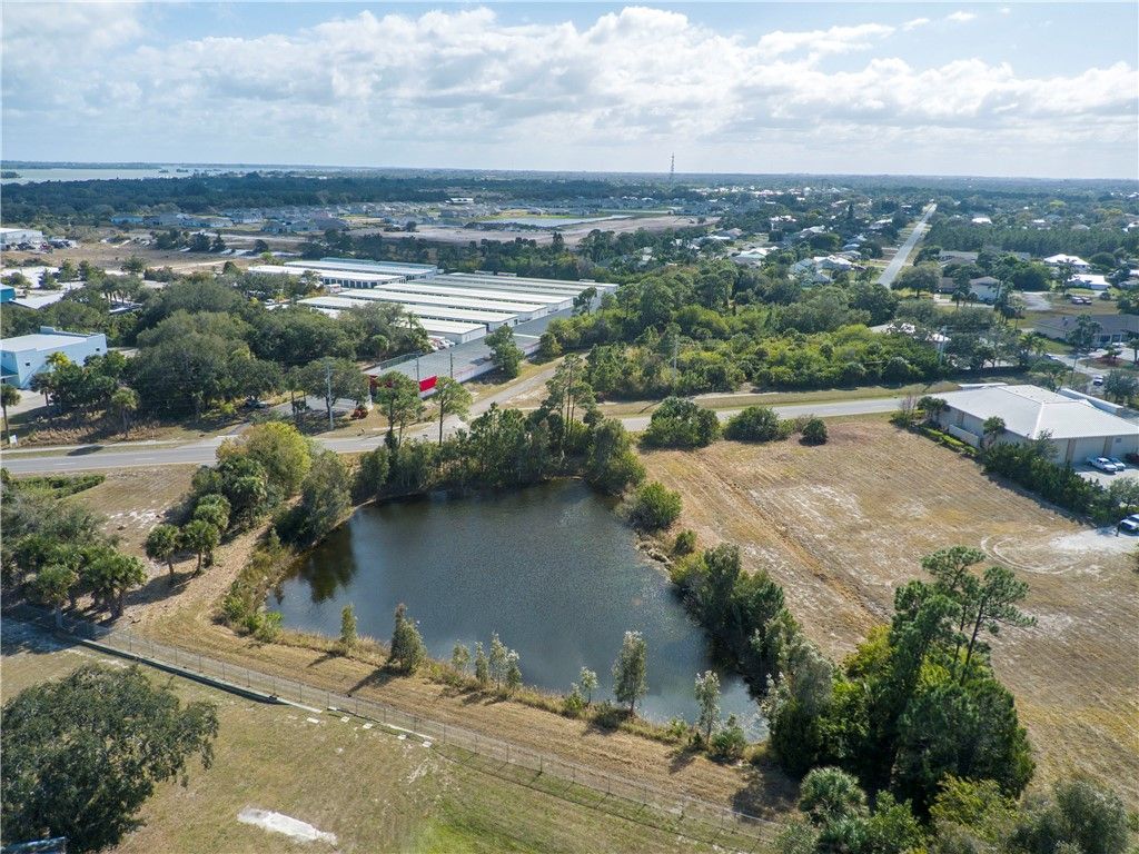 200 & 203 Sebastian Boulevard, Sebastian, FL 32958 Photo