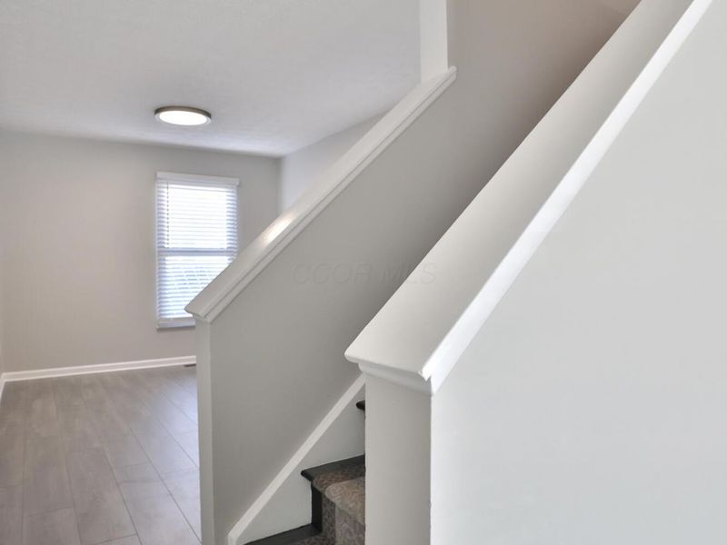 5762 Hallridge Circle, Columbus, OH 43232 Photo 19