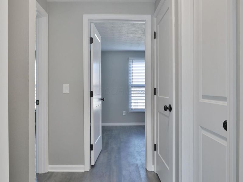 5762 Hallridge Circle, Columbus, OH 43232 Photo 20