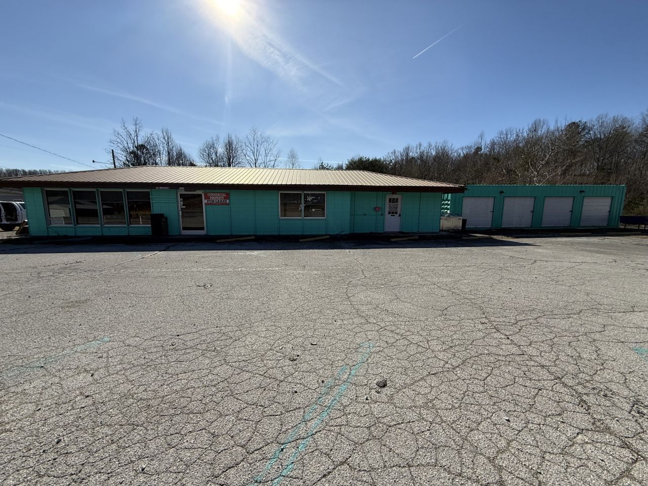 1361 N York Hwy, Jamestown, TN 38556 Main Photo