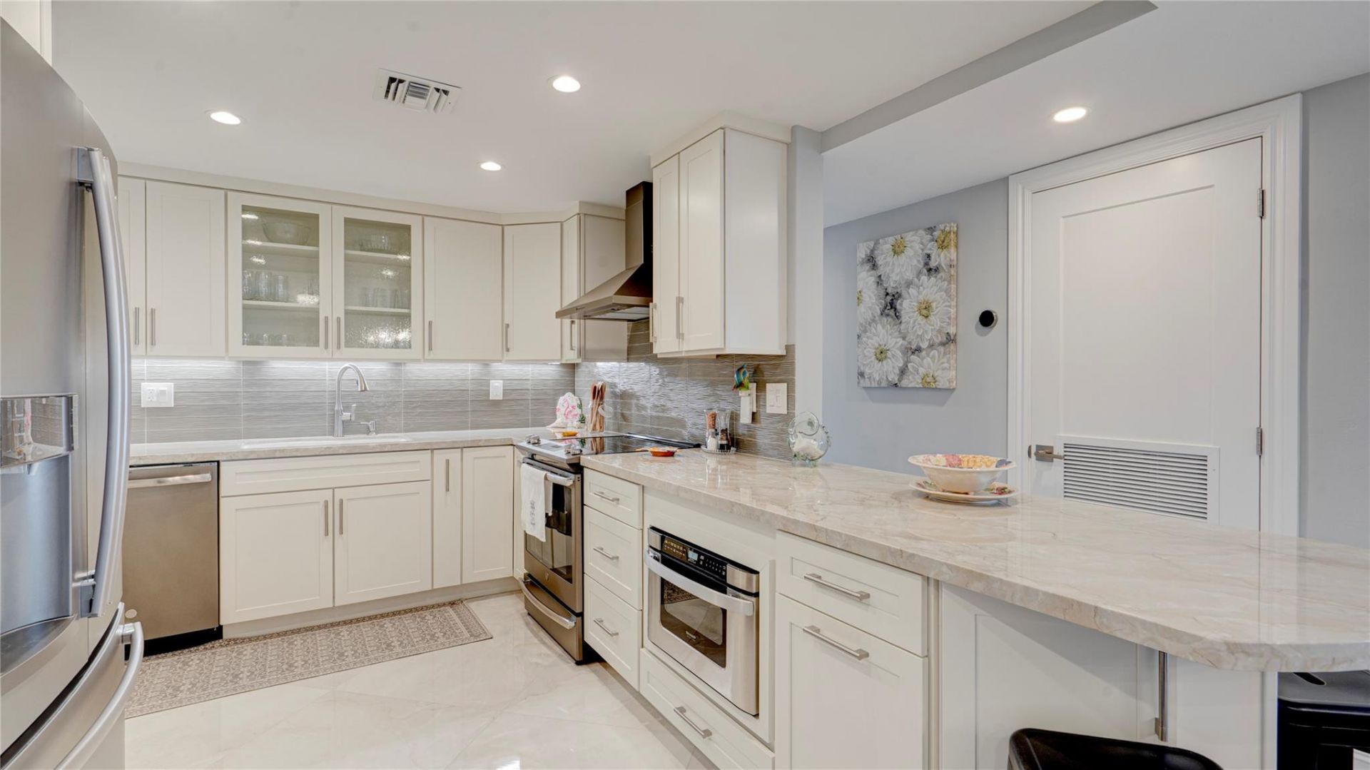 3200 NE 36th Street, Unit 608, Fort Lauderdale, FL 33308 Photo