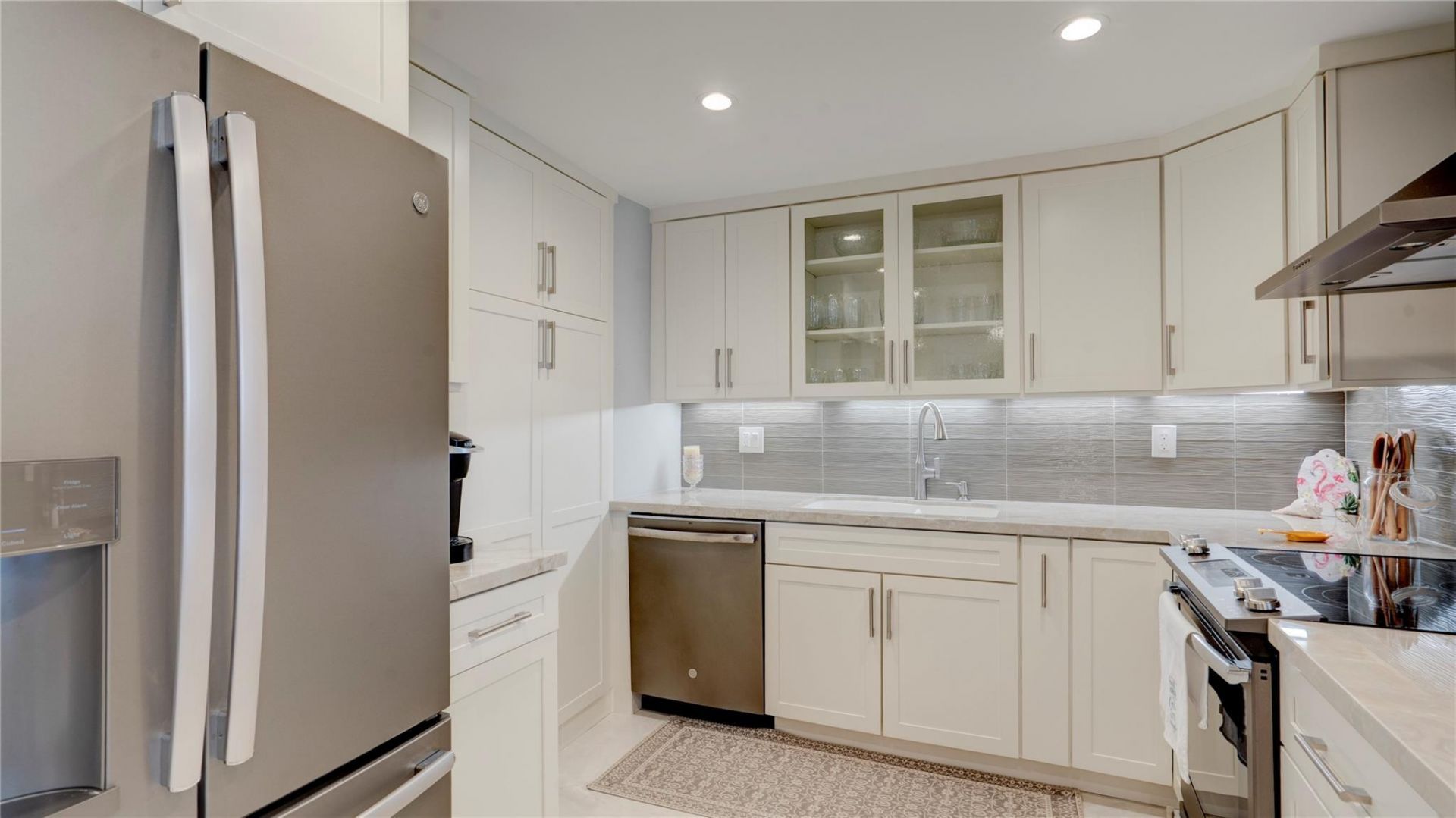 3200 NE 36th Street, Unit 608, Fort Lauderdale, FL 33308 Photo