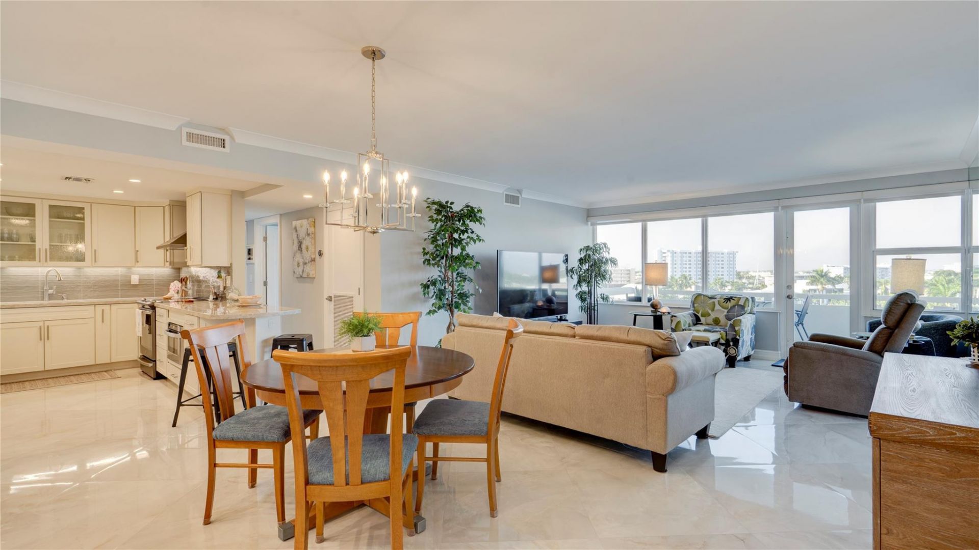 3200 NE 36th Street, Unit 608, Fort Lauderdale, FL 33308 Photo