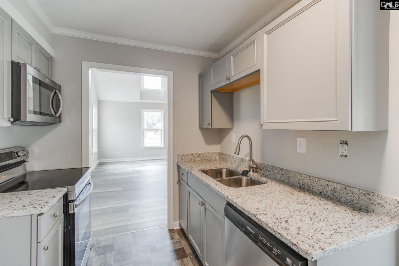 1469 Lower Richland Boulevard Photo 6