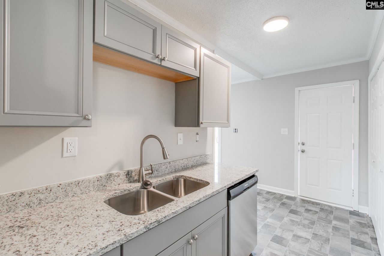 1469 Lower Richland Boulevard Photo 8