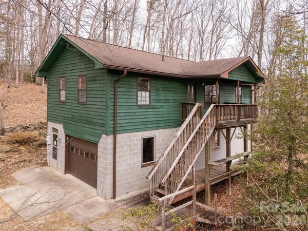 752 Burnside Trail, Unit 32, Hendersonville, NC 28792