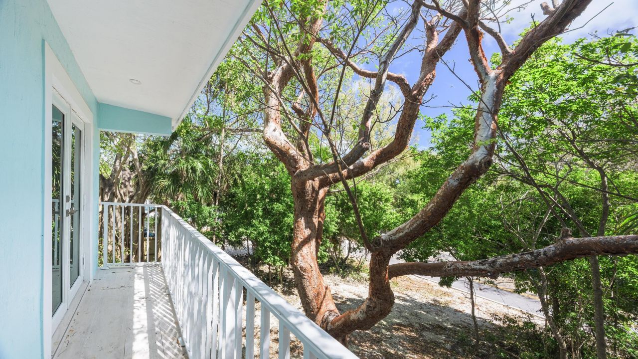 203 Anitgua Road, Tavernier, FL 33070 Photo