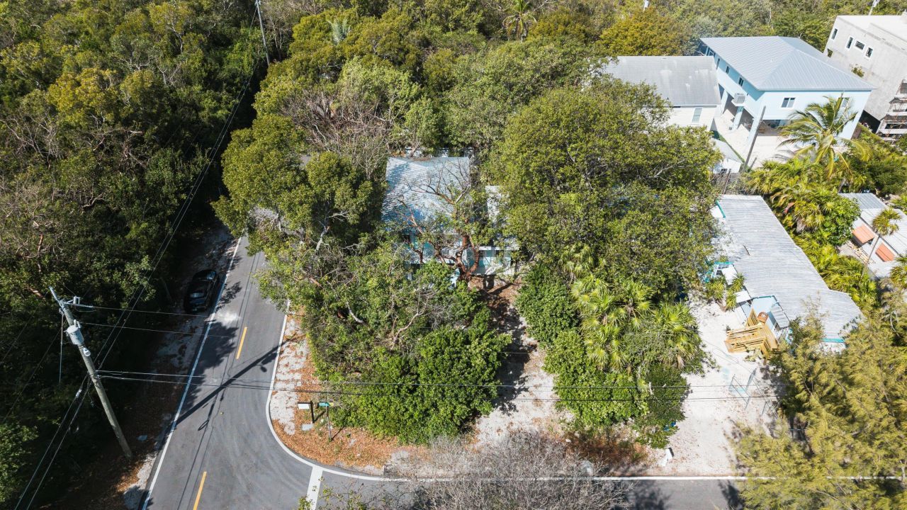 203 Anitgua Road, Tavernier, FL 33070 Photo