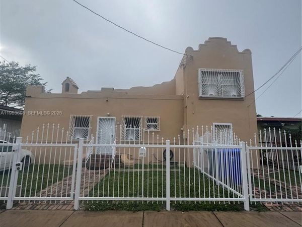 322 SW 31st Ct, Miami, FL 33135