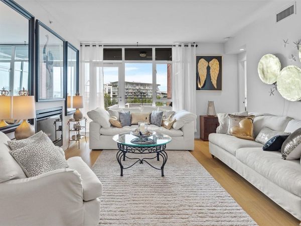 100 Saghalie Rd, Unit 208, Victoria, BC V9A 0A1