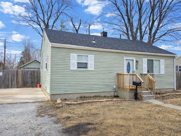 1909 Minnie Street, Port Huron, MI 48060