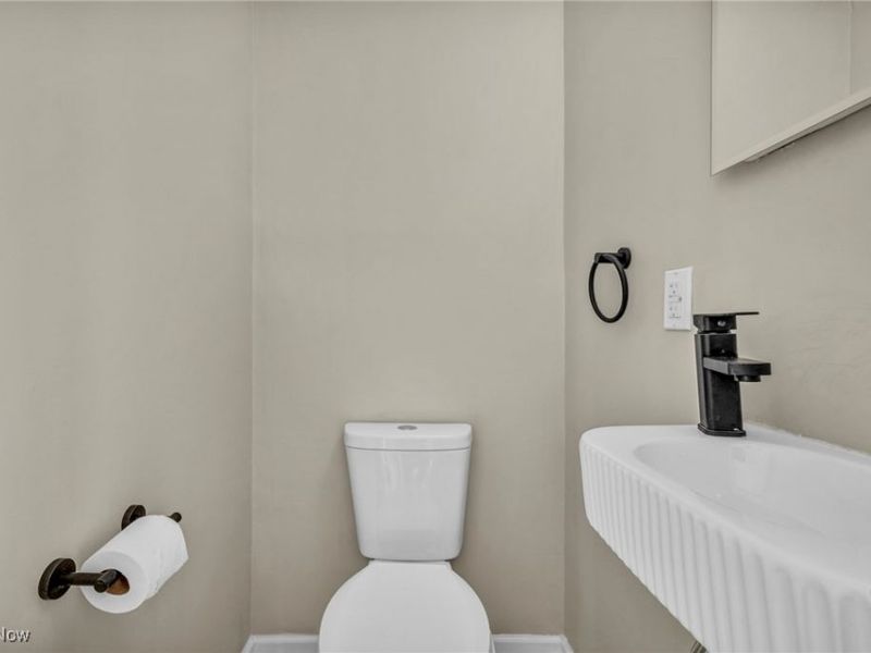 3682 Rocky River Drive, Cleveland, OH 44111 Photo 18