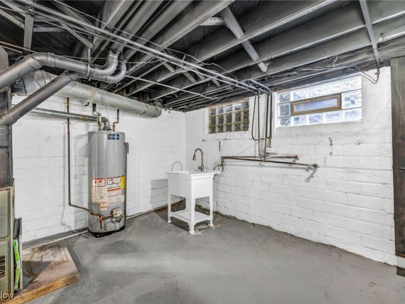 3682 Rocky River Drive, Cleveland, OH 44111 Photo 43