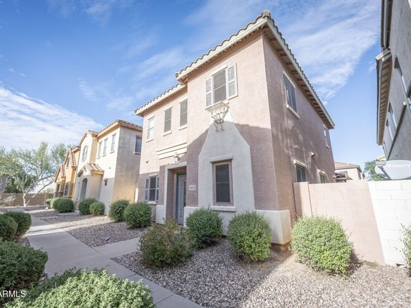14133 W COUNTRY GABLES Drive, Surprise, AZ 85379