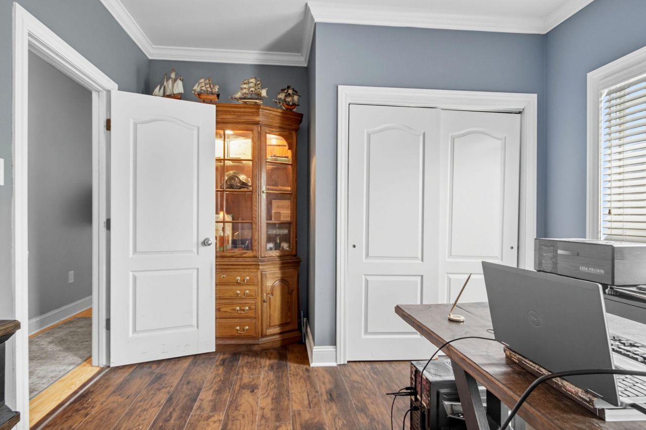 21 Craftsman Lane Photo 25