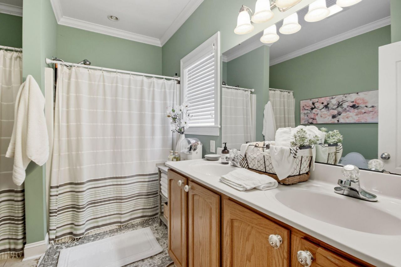 21 Craftsman Lane Photo 29