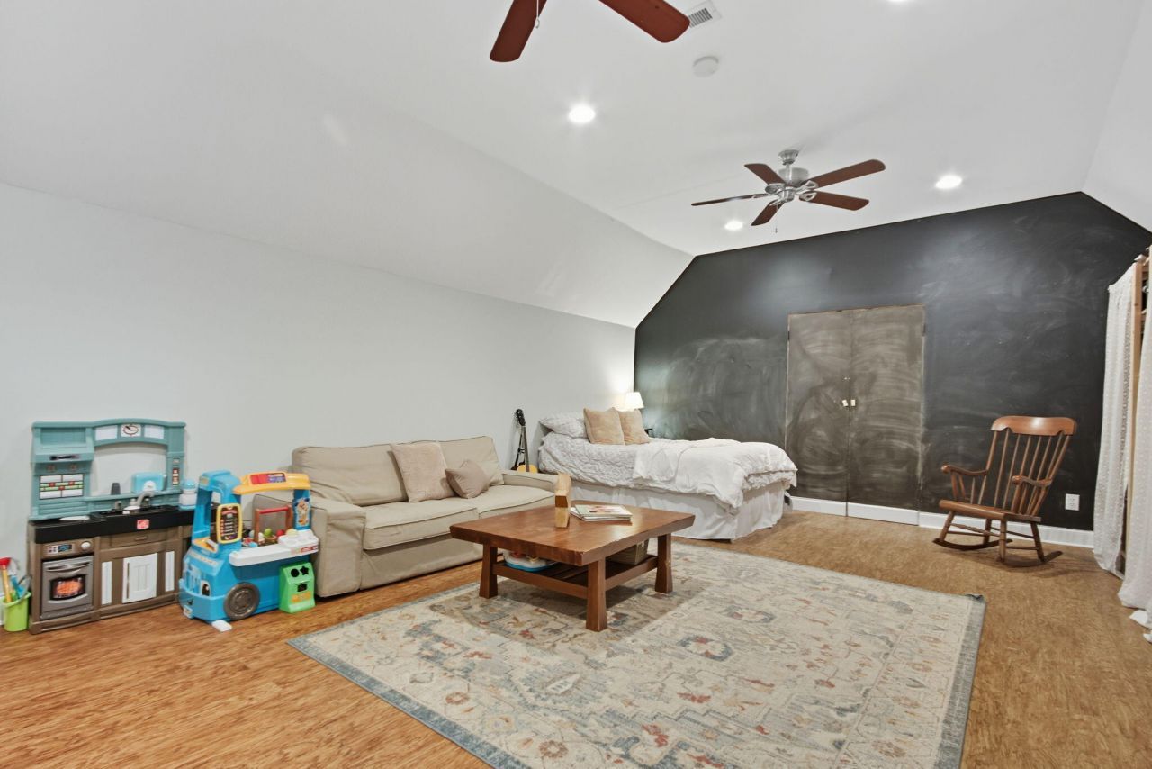 21 Craftsman Lane Photo 41