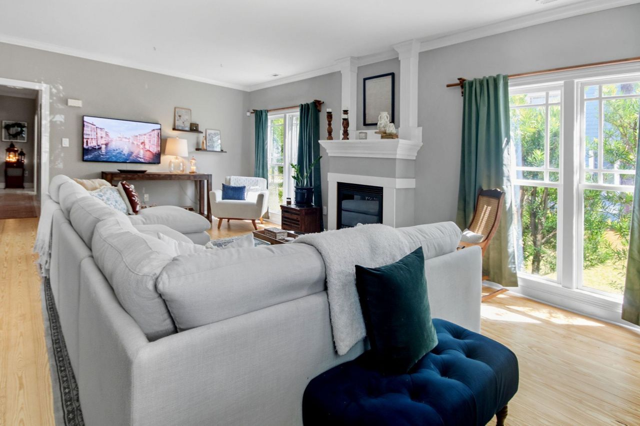 21 Craftsman Lane Photo 8