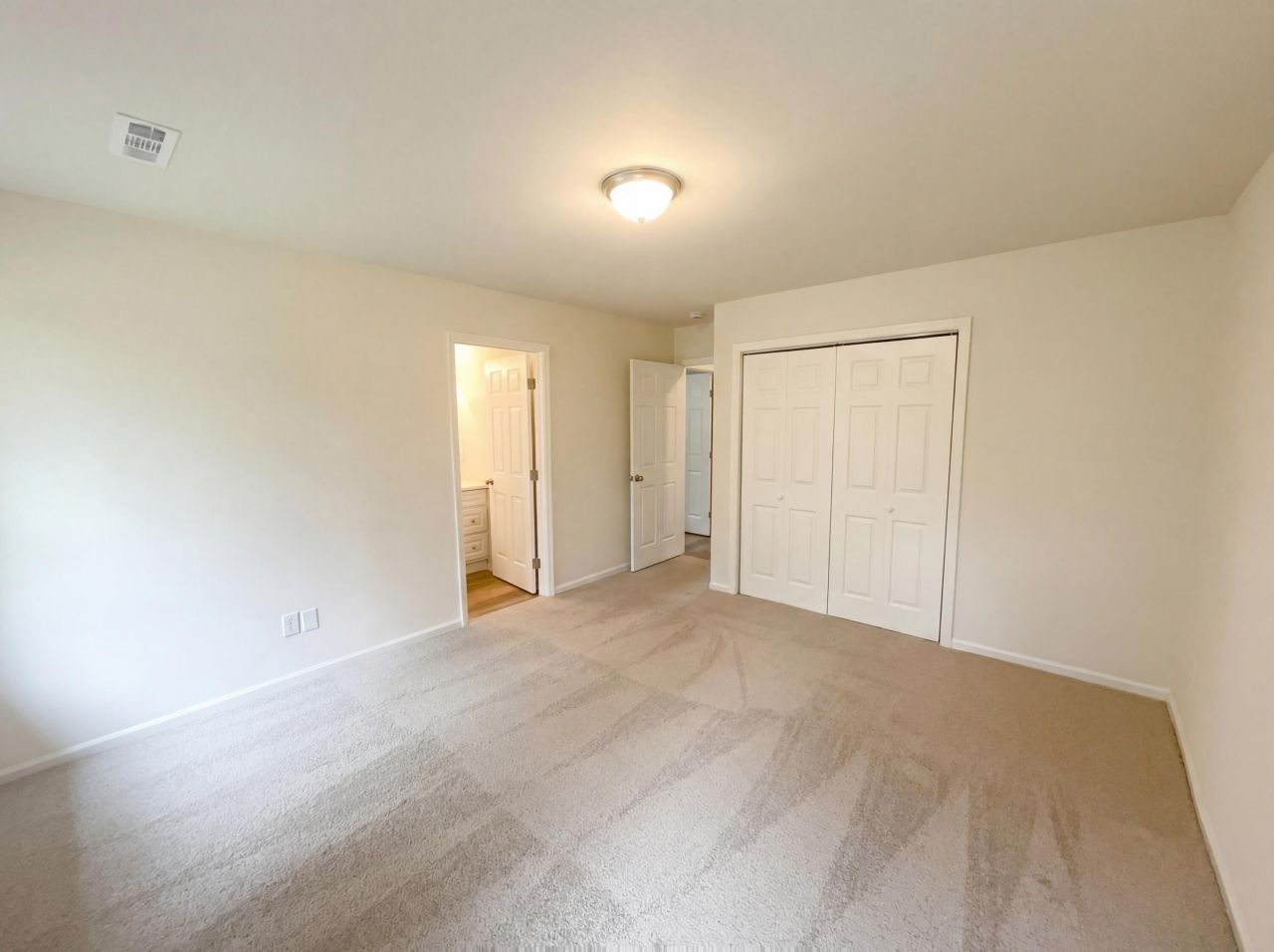 336 Price Street Photo 4