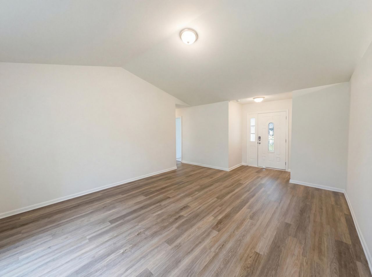 336 Price Street Photo 7