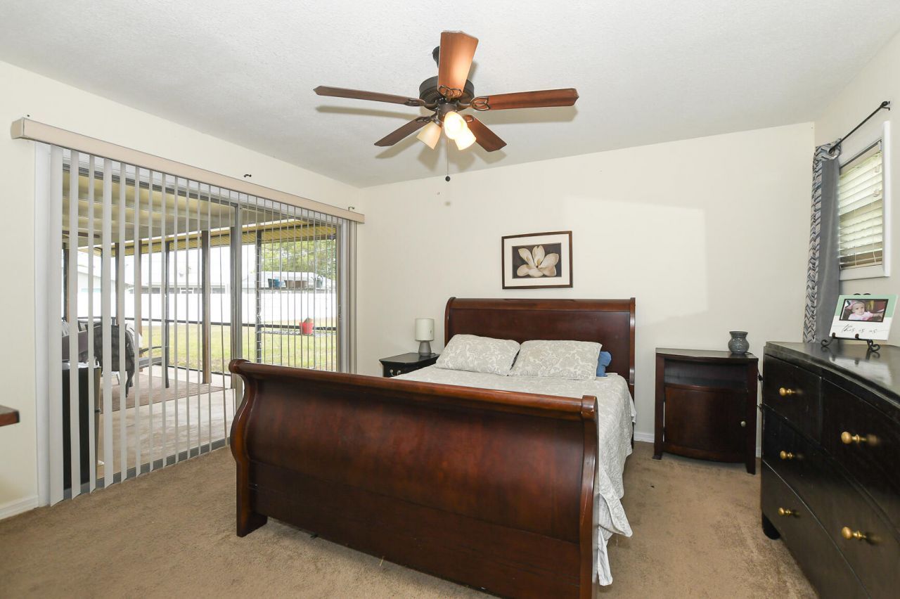 610 NW Marion Avenue, Port Saint Lucie, FL 34983 Photo