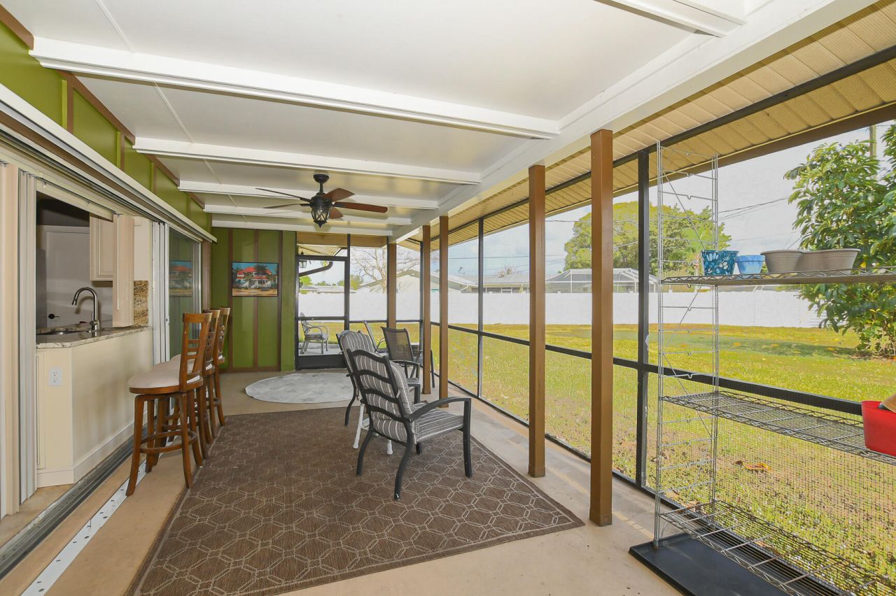 610 NW Marion Avenue, Port Saint Lucie, FL 34983 Photo