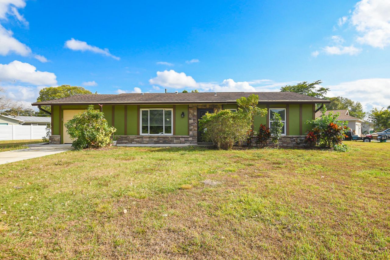 610 NW Marion Avenue, Port Saint Lucie, FL 34983 Photo