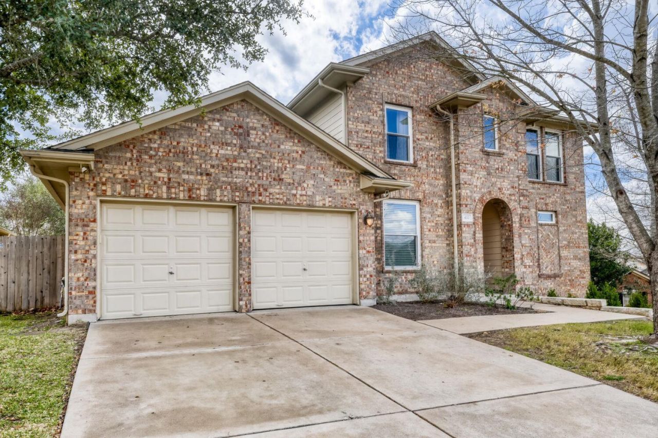 420 Manchester Ln, Austin, TX 78737 Main Photo