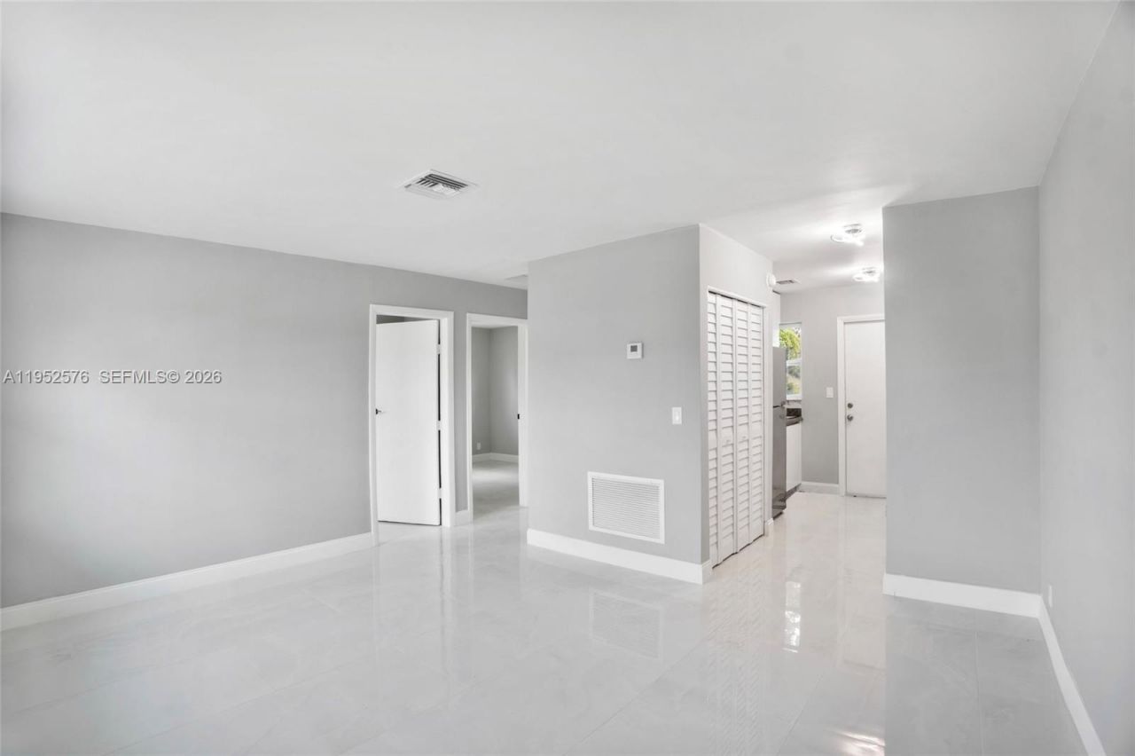 968 W 9th St, Riviera Beach, FL 33404 Photo