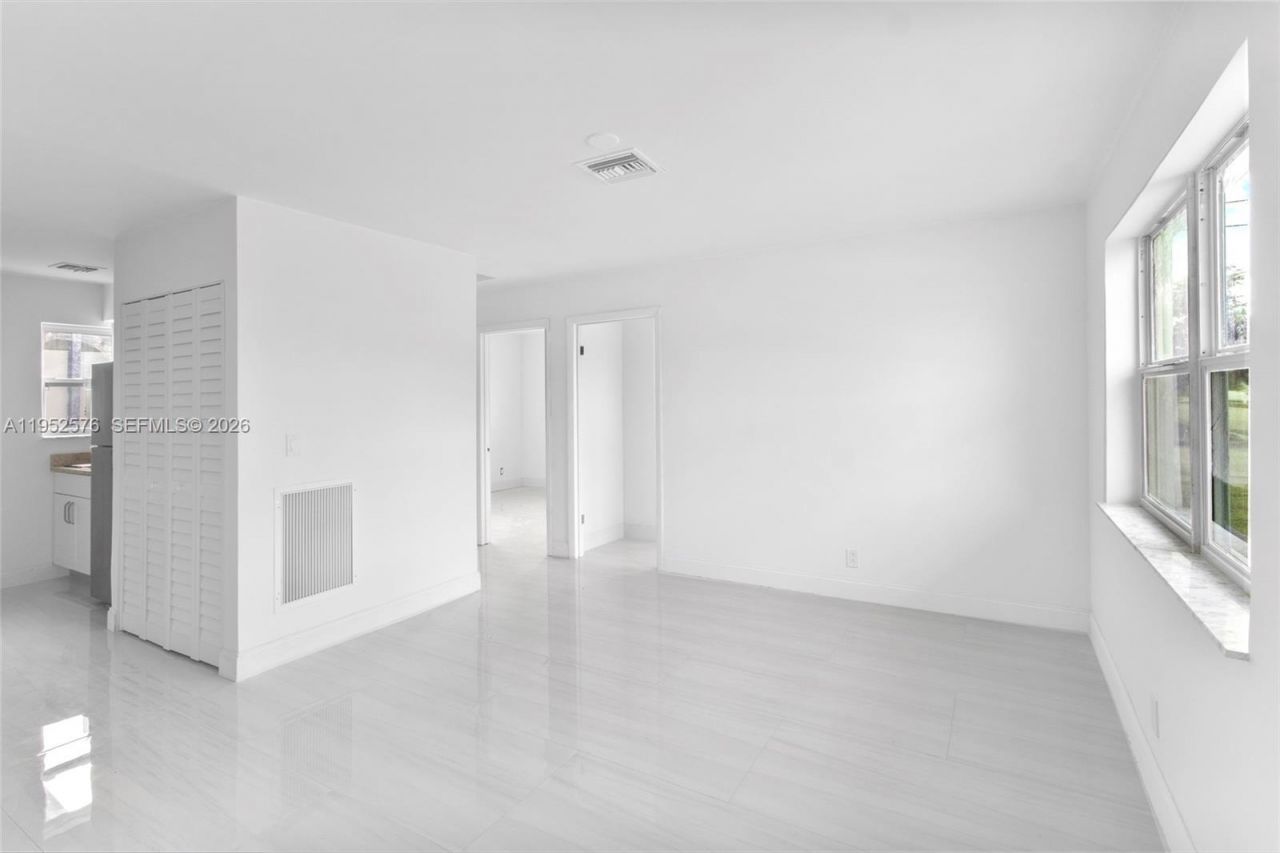968 W 9th St, Riviera Beach, FL 33404 Photo