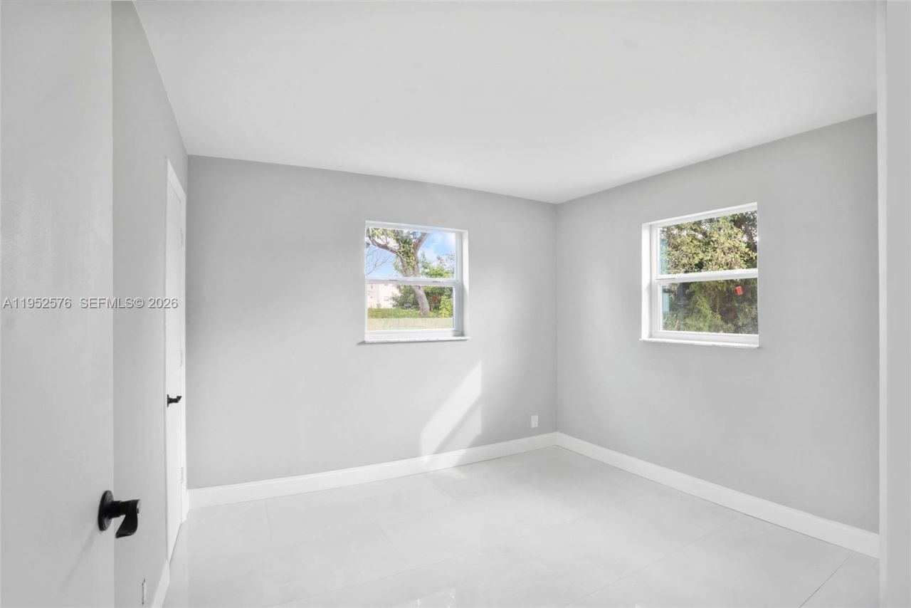 968 W 9th St, Riviera Beach, FL 33404 Photo