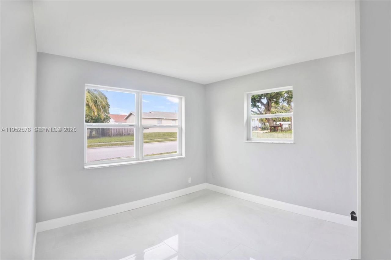 968 W 9th St, Riviera Beach, FL 33404 Photo