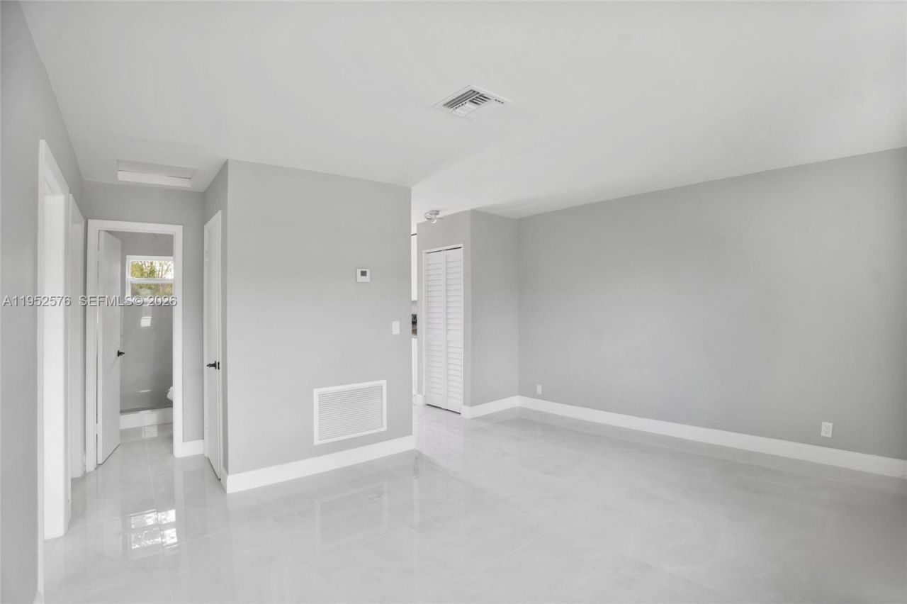 968 W 9th St, Riviera Beach, FL 33404 Photo