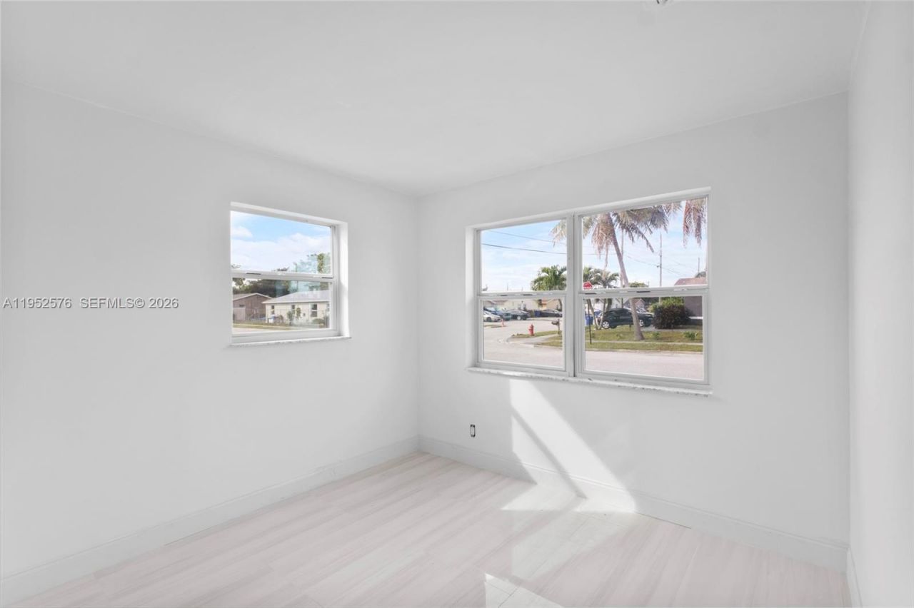 968 W 9th St, Riviera Beach, FL 33404 Photo