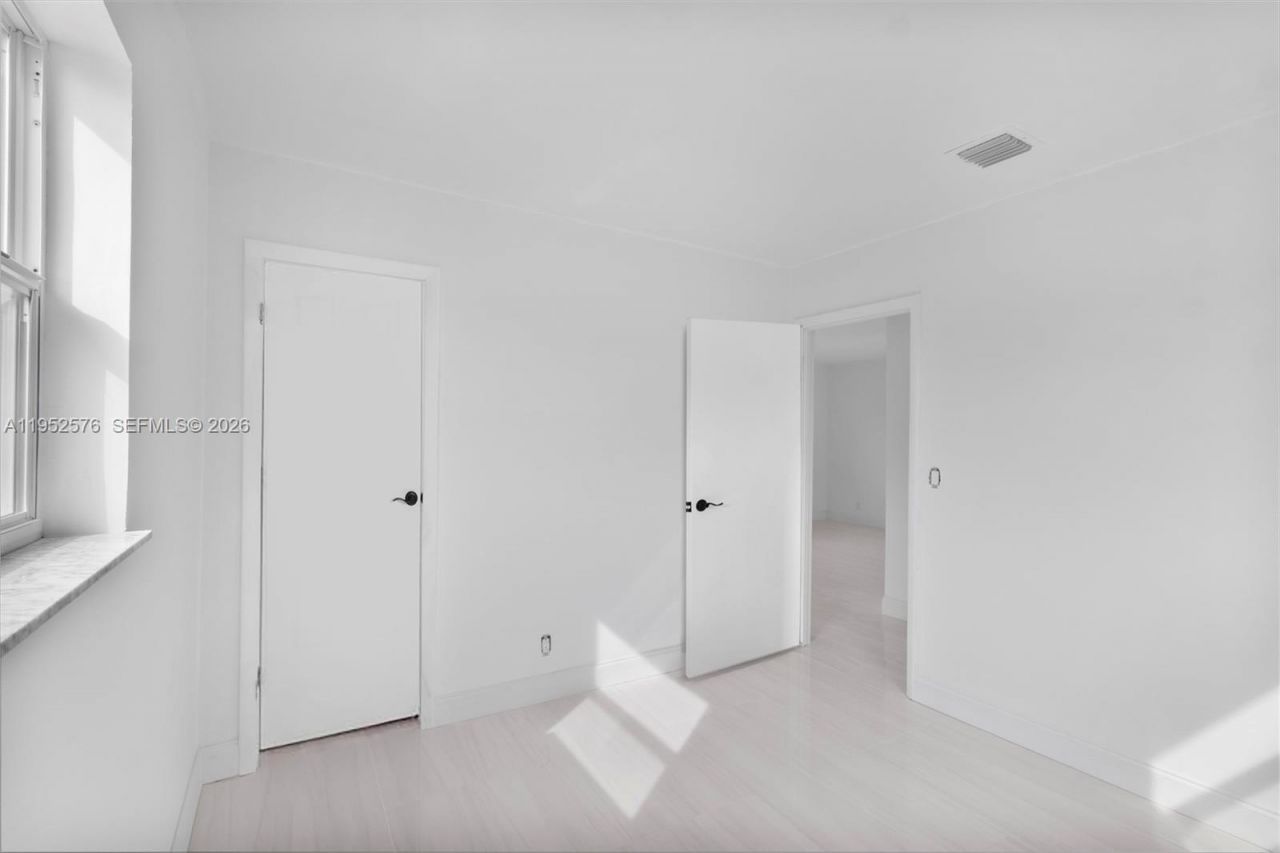 968 W 9th St, Riviera Beach, FL 33404 Photo