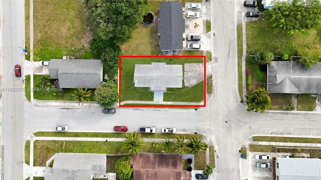 968 W 9th St, Riviera Beach, FL 33404 Photo