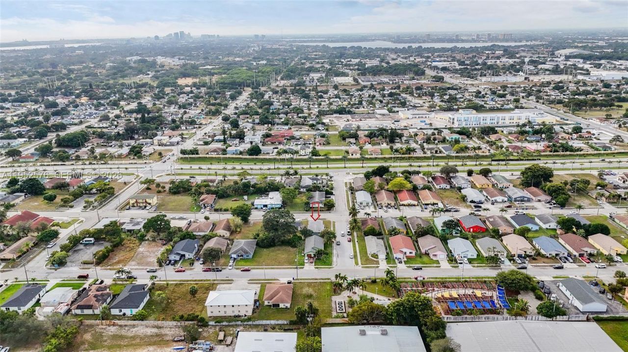 968 W 9th St, Riviera Beach, FL 33404 Photo