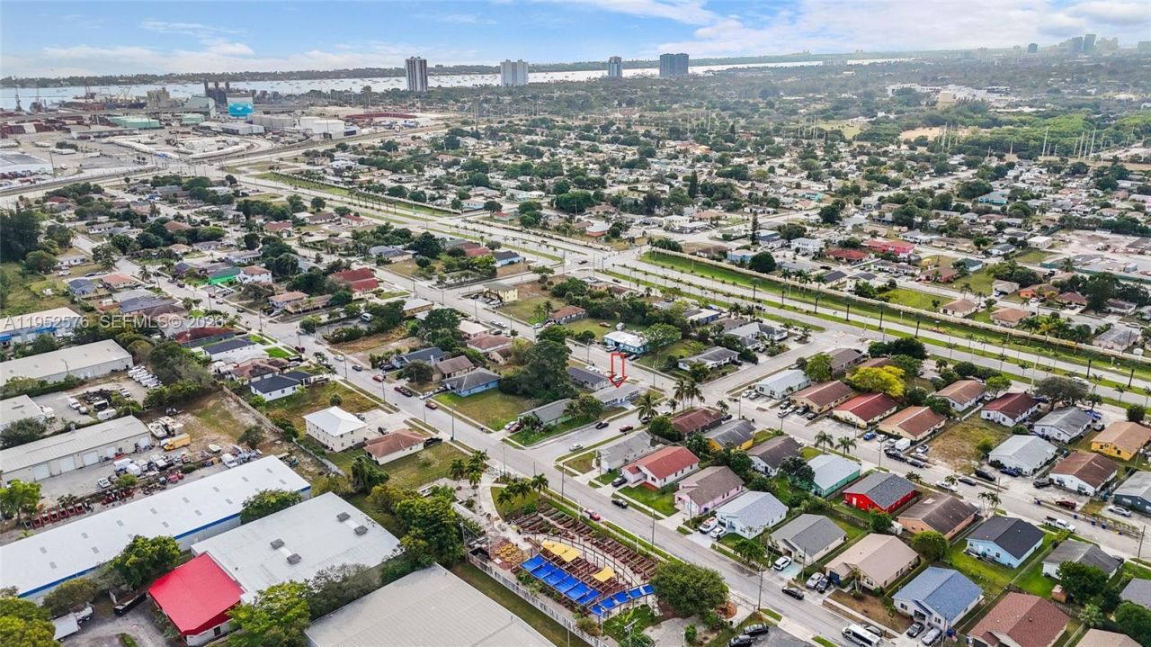 968 W 9th St, Riviera Beach, FL 33404 Photo