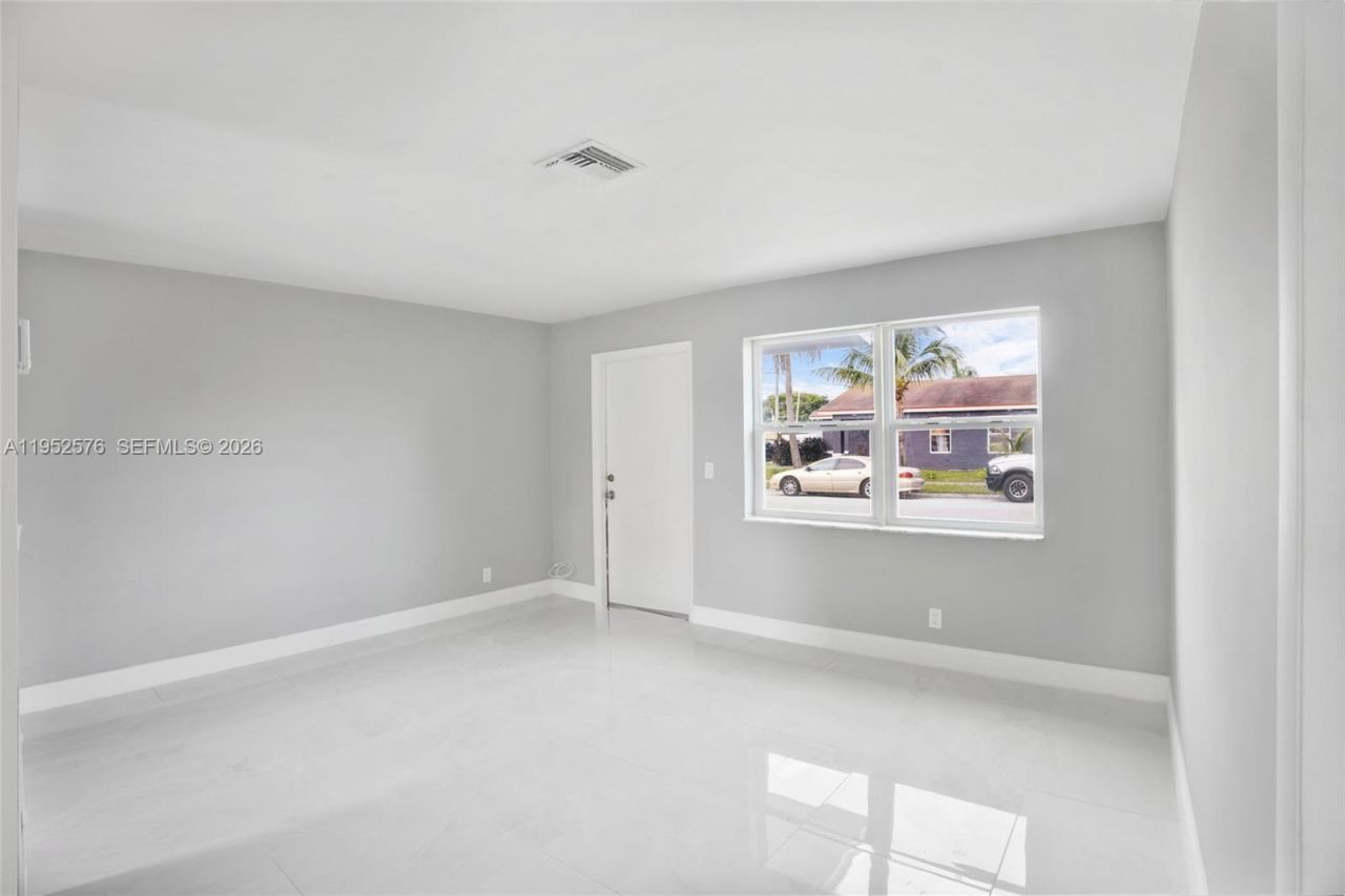 968 W 9th St, Riviera Beach, FL 33404 Photo