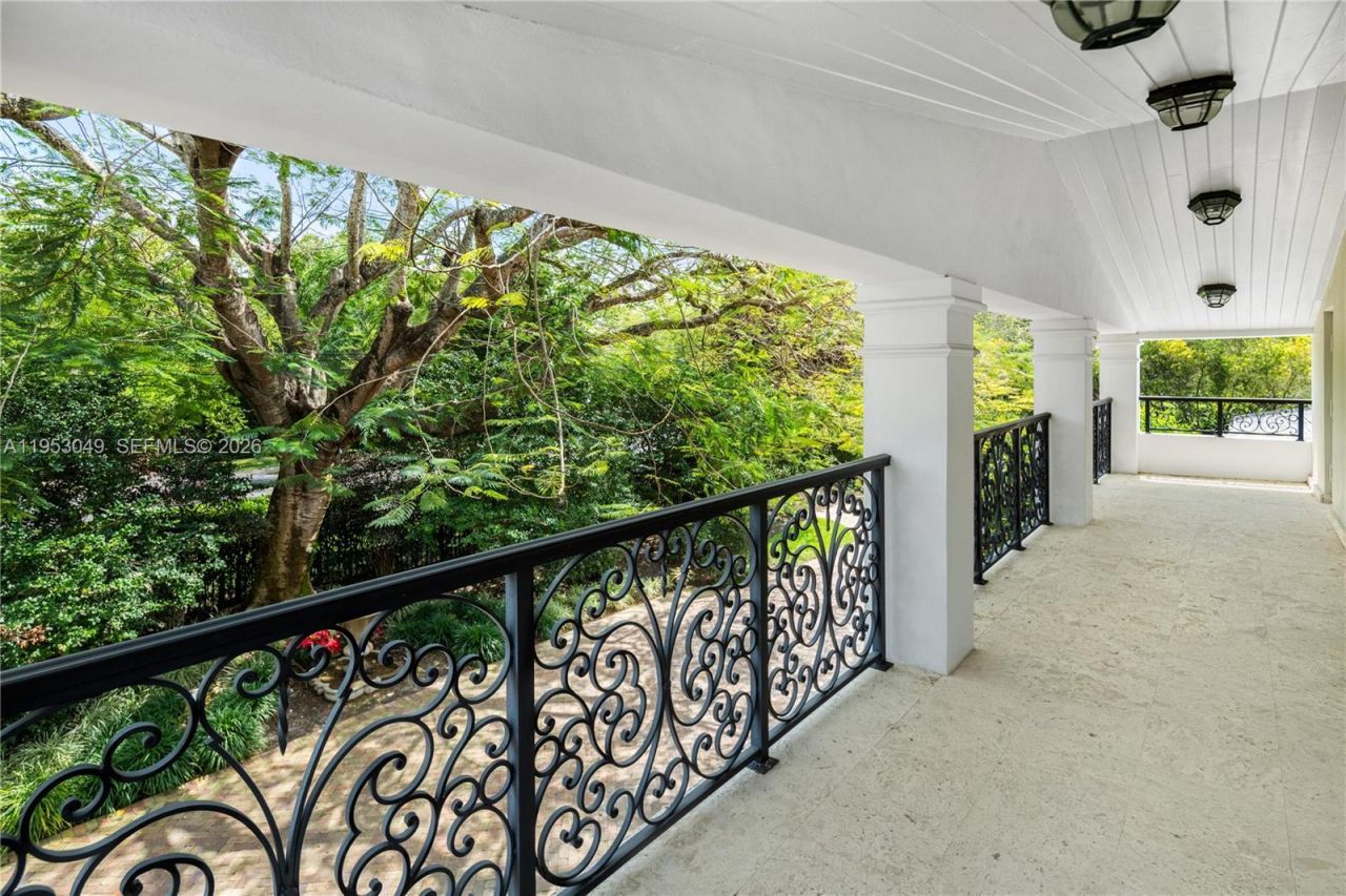 4620 Granada Blvd , Coral Gables, FL 33146 Photo