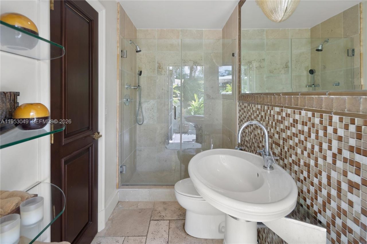 4620 Granada Blvd , Coral Gables, FL 33146 Photo