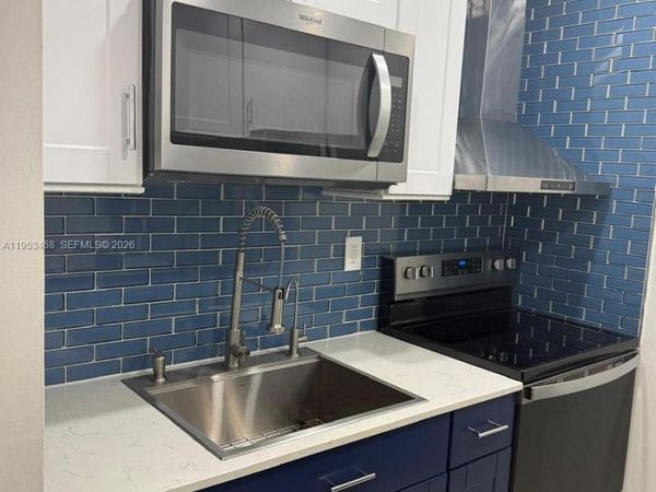 2905 Pierce St , Unit 14, Hollywood, FL 33020