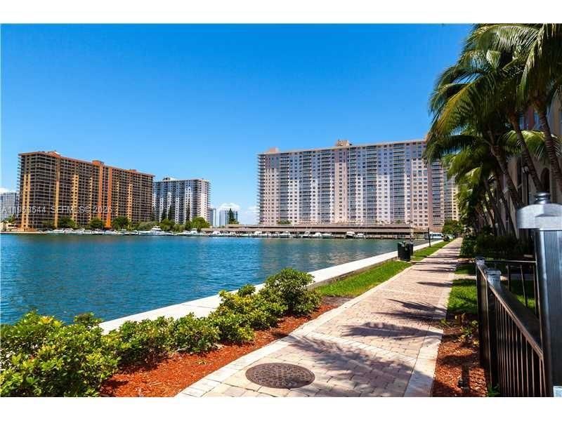 17125 N Bay Rd, Unit 3404, Sunny Isles Beach, FL 33160 Photo