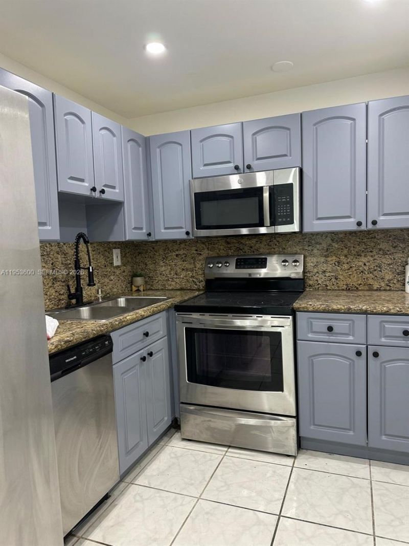 1865 79th St Csw , Unit PHD, North Bay Village, FL 33141 Photo