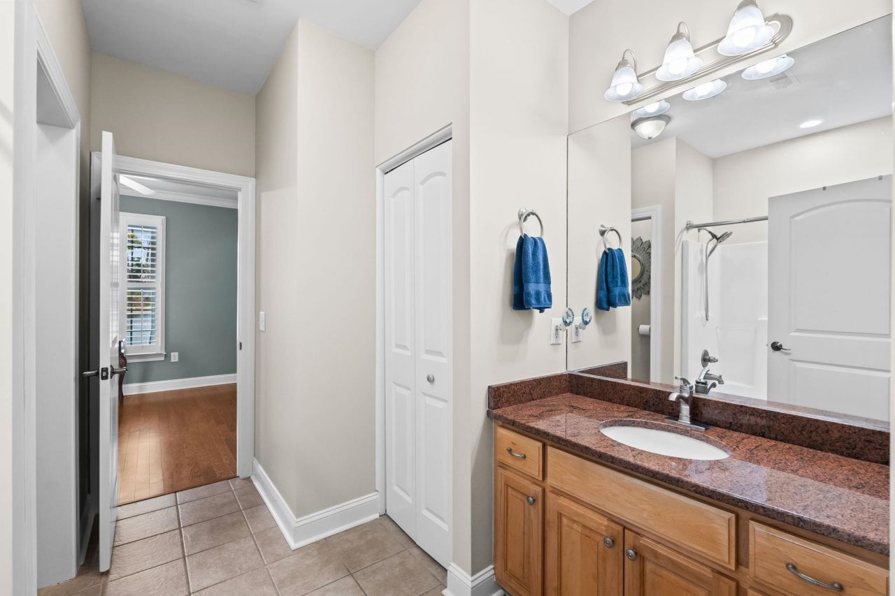 112 Par Away Ct. Photo 25