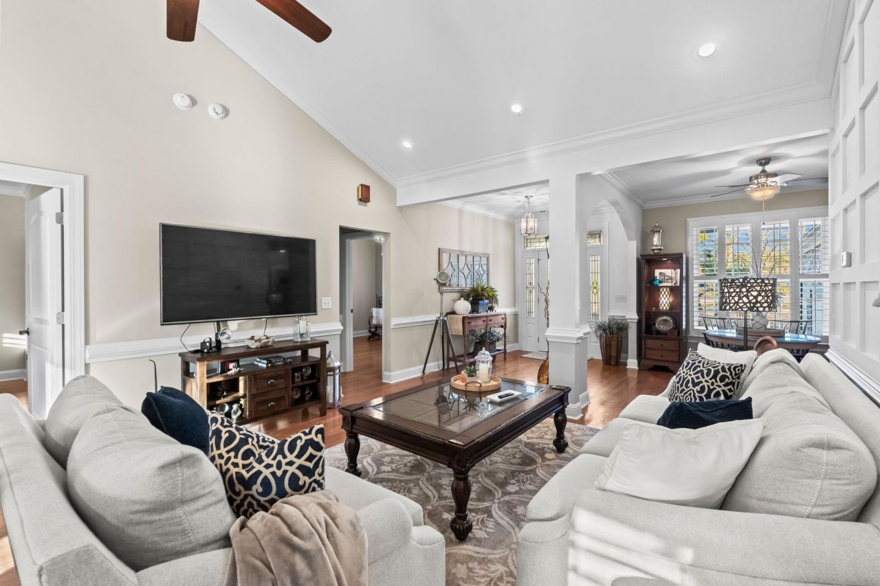 112 Par Away Ct. Photo 6