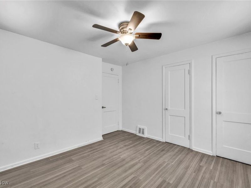 5100 Erwin Street, Maple Heights, OH 44137 Photo 10